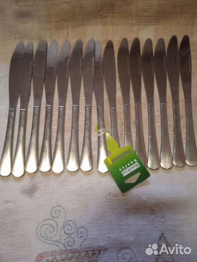 Столовые ножи IKEA,чайные ложки, чашки с блюдцами