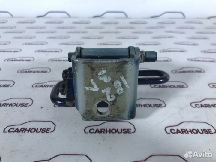 Петля двери задняя левая Audi A6 C5 2.4 ARJ 1998