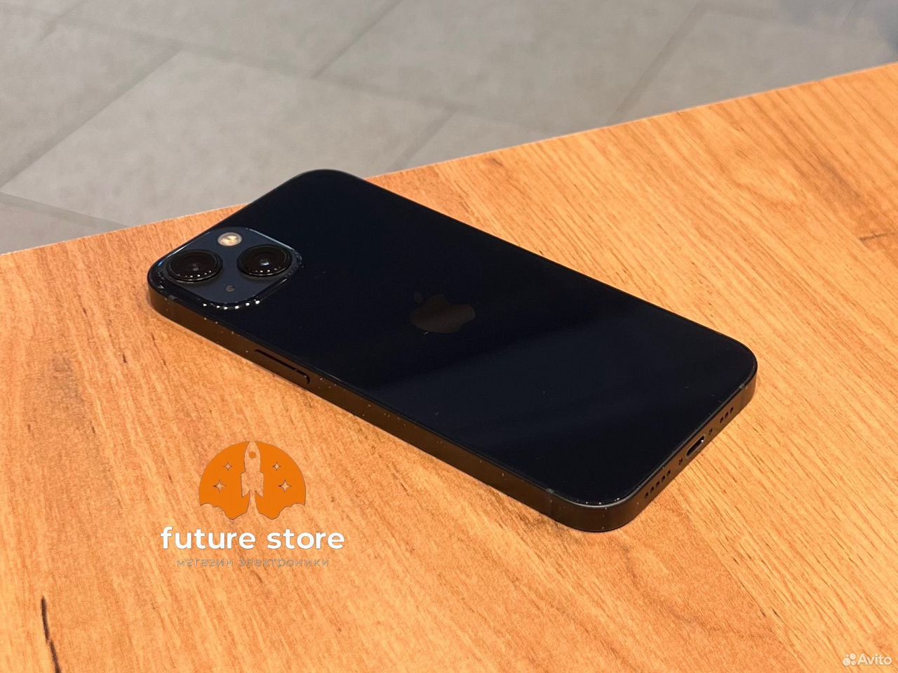 iPhone 13, 256 ГБ, SIM + eSIM