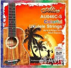 Новая укулеле сопрано с чехлом и струнами