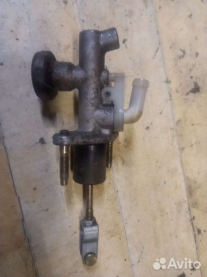 Nissan almera n16 главный цилиндр сцепления