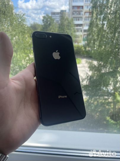 iPhone 8 plus 64gb