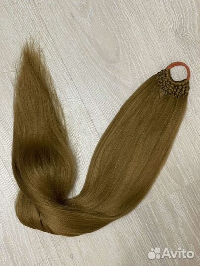 Хвост волосы на резинке