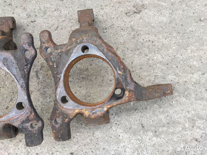 Кулак поворотный на Опель Astra H Astra G Zafira A