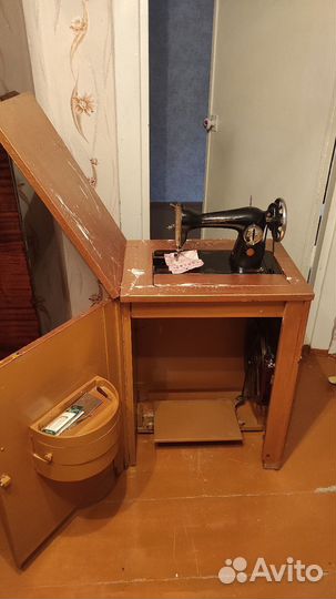 Швейная машина