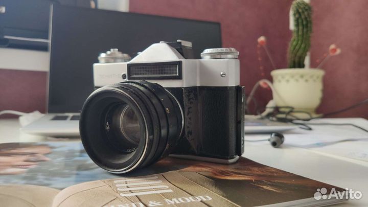 Плёночный фотоаппарат зенит-Е
