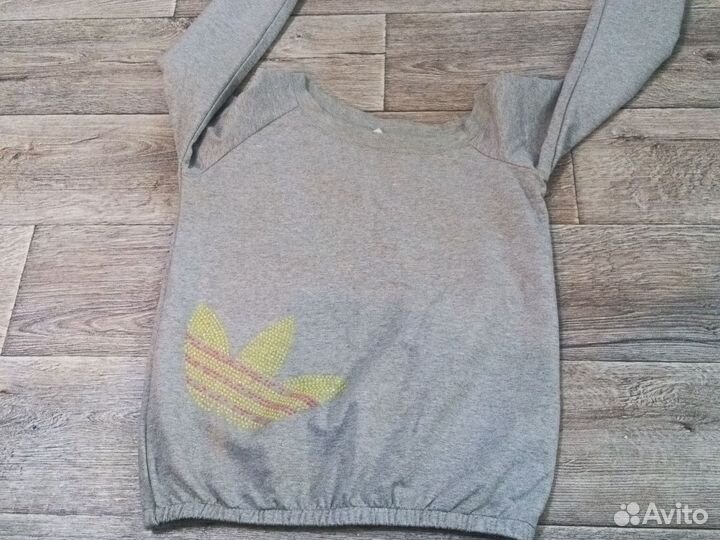 Спортивный костюм adidas