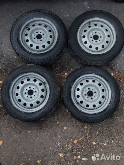 R14 Toyo Observe G3-Ice 185/65, PCD 4x98 DIA 60.1