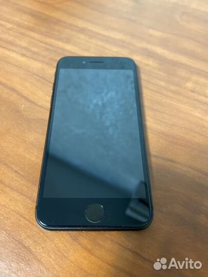 iPhone 8, 64 ГБ