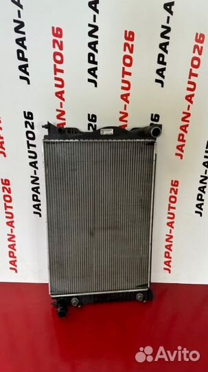 Радиатор охлаждения двигателя Audi A6 C6 2.8 ccea