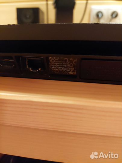 Sony playstation 4 slim 1tb + 3 игры