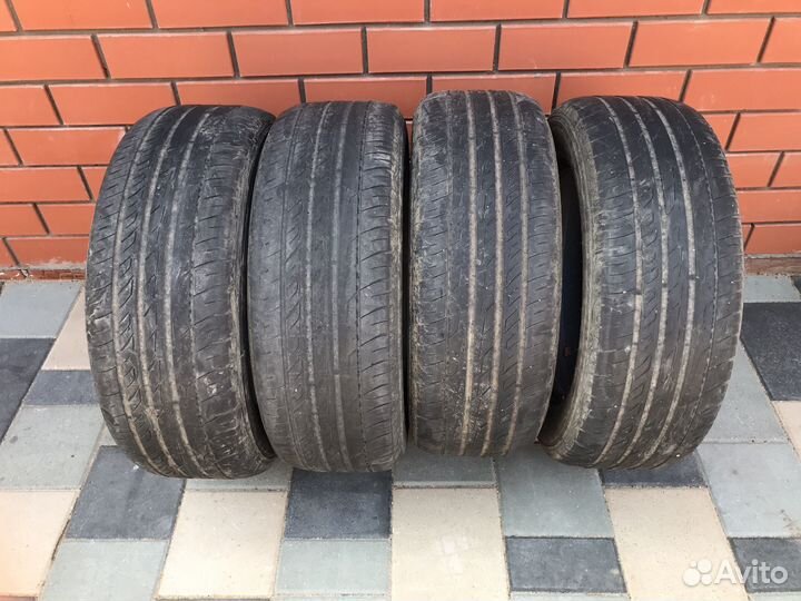 Nitto NT860C 215/60 R16