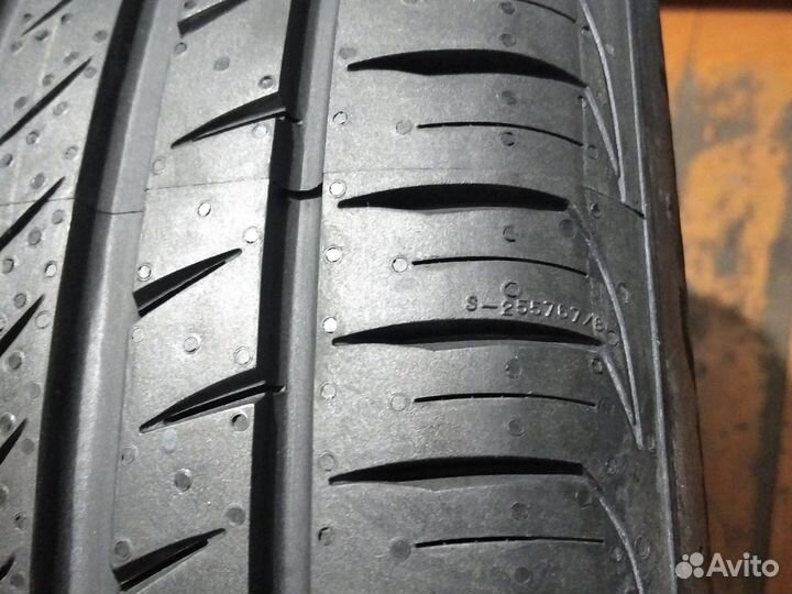 Continental ContiPremiumContact 6 215/55 R17 94V