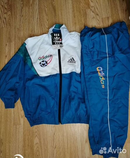 Спортивный костюм adidas