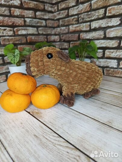 Вязаная игрушка Капибара