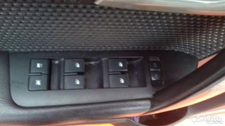 Блок управления стеклоподъемниками Chevrolet Capt