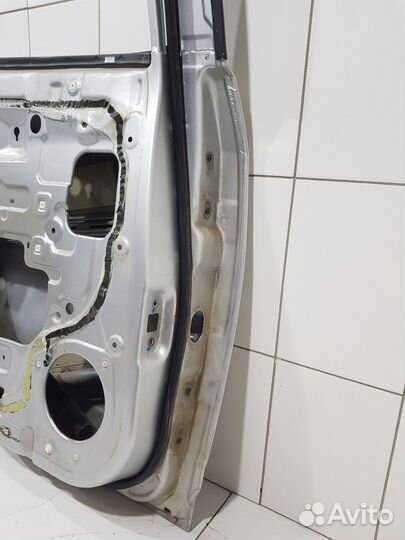 Дверь задняя левая б.у. оригинал состояние идеальн