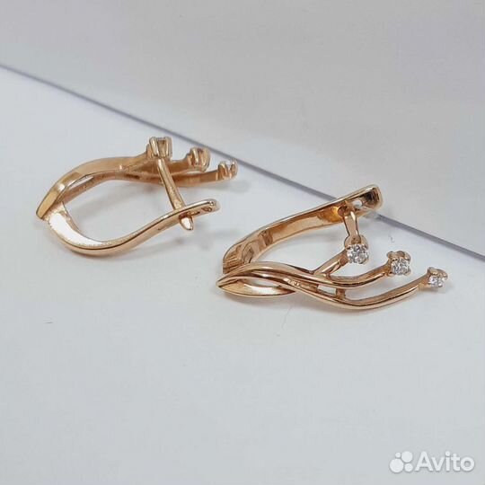 Золотые серьги с фианитами
