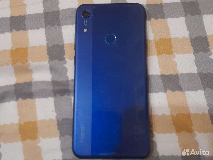 Телефон honor 8a