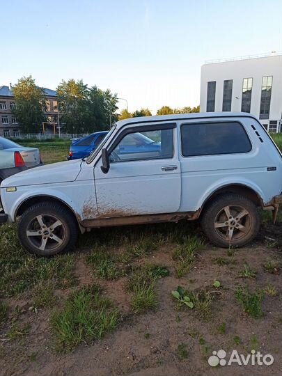 LADA 4x4 (Нива) 1.7 МТ, 2007, 90 400 км