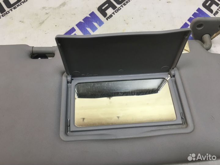 Козырек солнцезащитный правый Ниссан Примера Р12