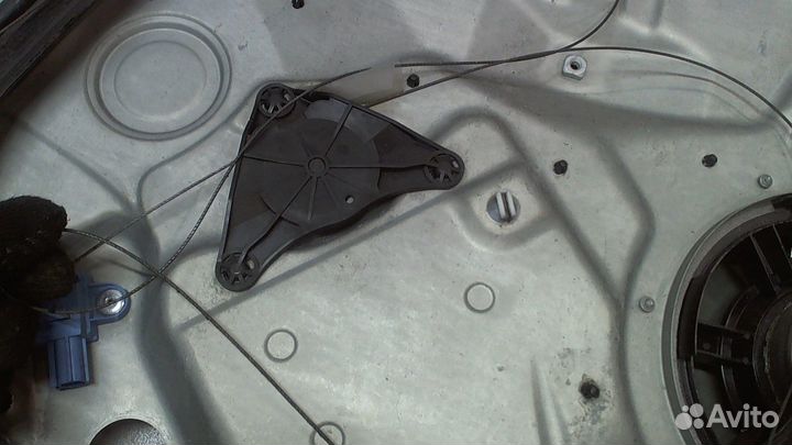 Стеклоподъемник электрический Skoda Octavia (A5)