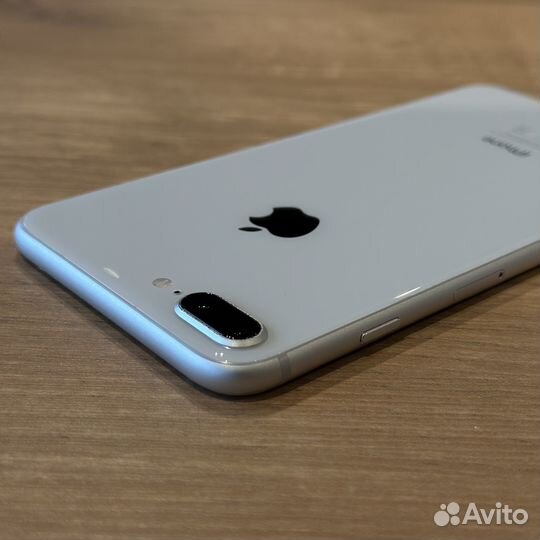 iPhone 8 Plus, 64 ГБ