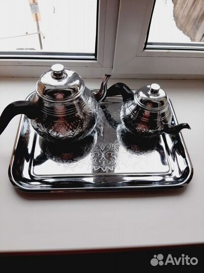 Коллекция поднос и два чайника