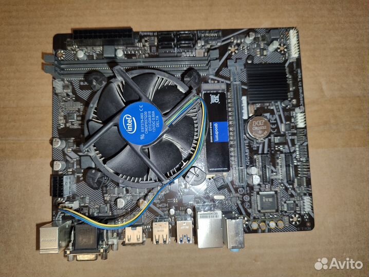 Процессор Intel I3 10100 + материнская плата
