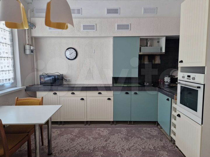 1-к. квартира, 37 м², 4/4 эт.