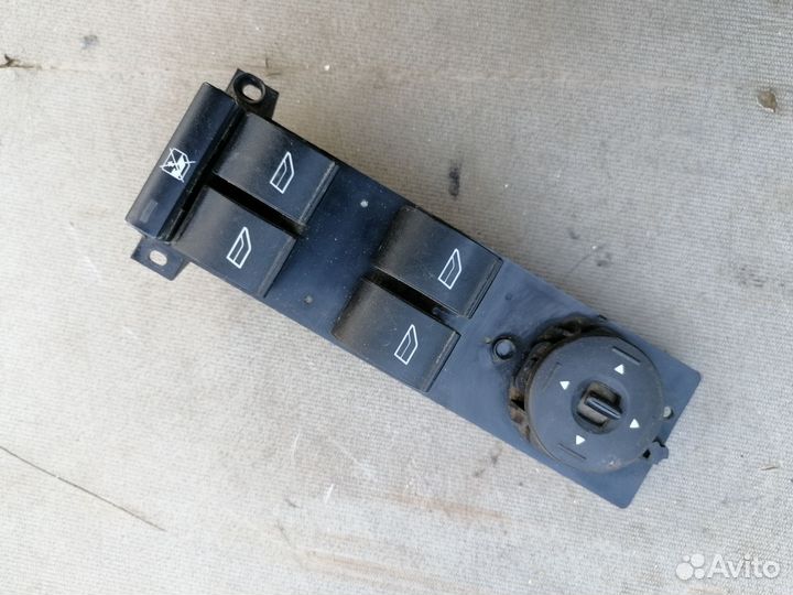 Блок управления стеклоподъемниками Ford Focus II
