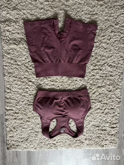 Спортивный костюм женский