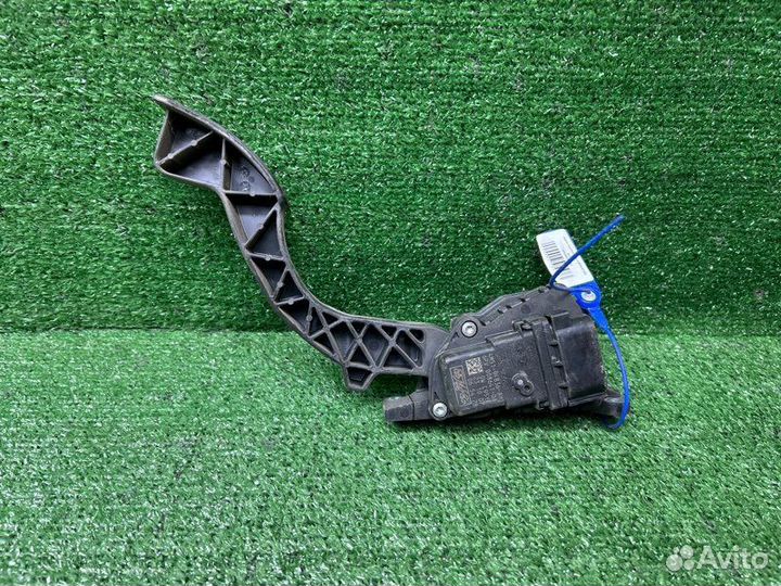 Педаль газа Ford Focus 2