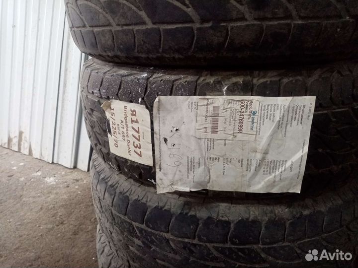 Bridgestone Dueler A/T 225/70 R15
