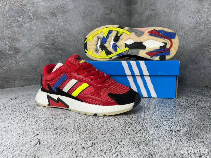 Кроссовки adidas