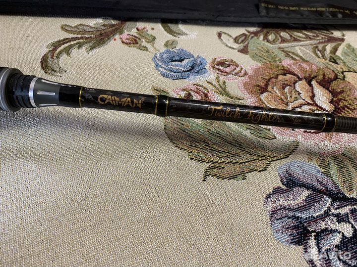 Спиннинг caiman Twitch Fighter