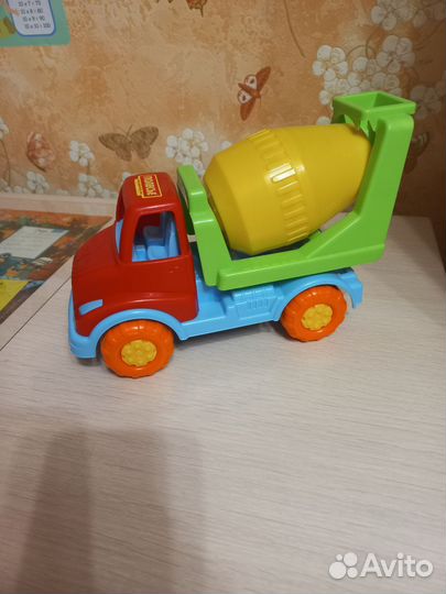 Детские игрушки