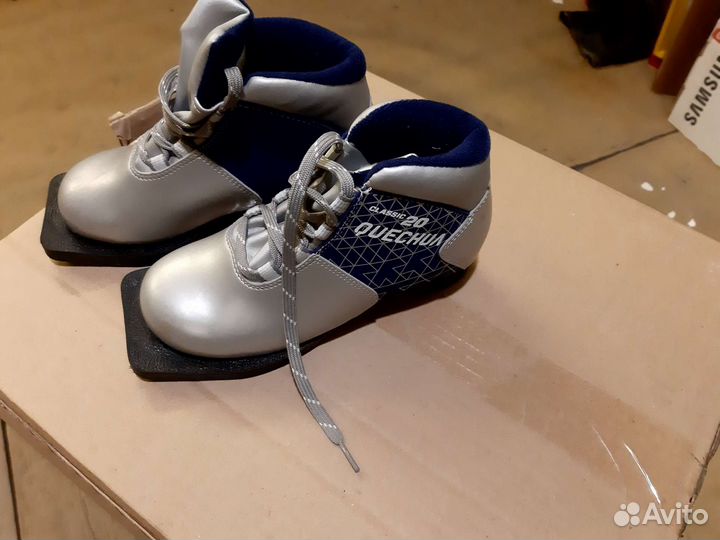 Лыжные ботинки