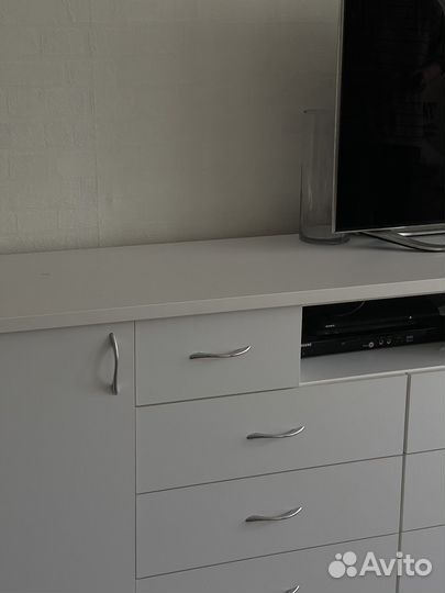 Тумба под телевизор белая матовая