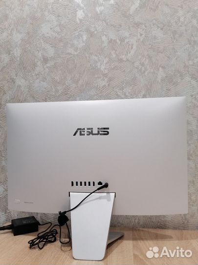 Моноблок asus Vivo V241EAK-WA115M