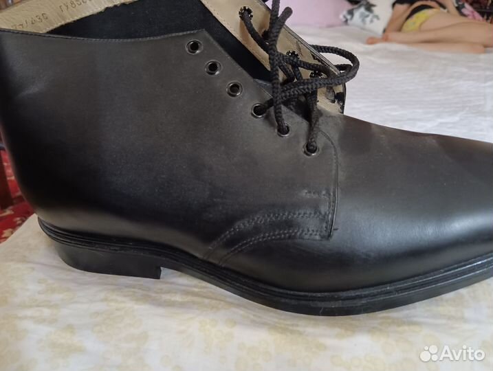 Ботинки р. 43