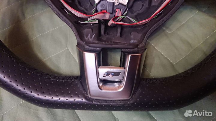 Мультируль vw r-line с подрулевыми лепестками