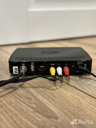 Спутниковый ресивер триколор