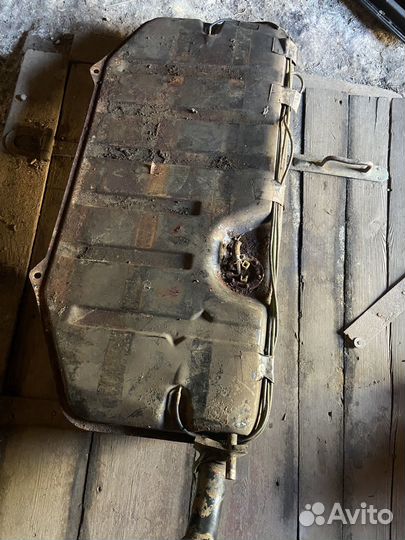 Бак нива 2121