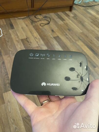 Роутер Huawei