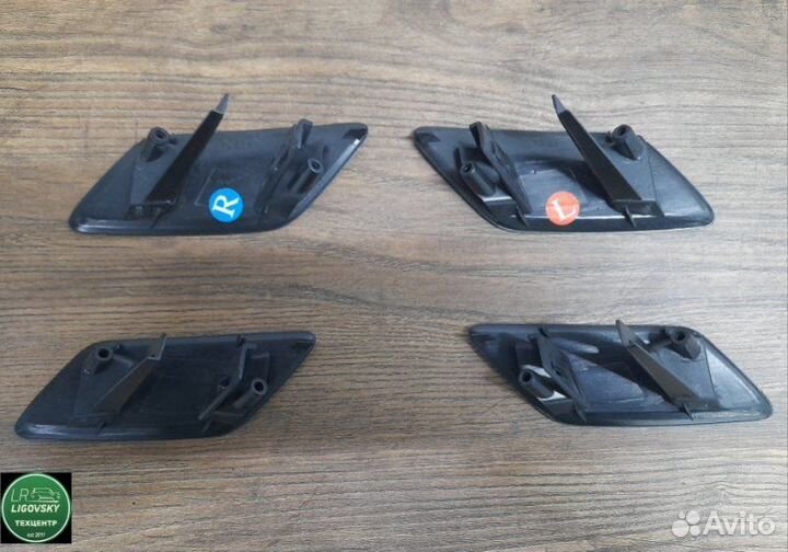 Крышка омывателя фары Land Rover Discovery 5 L462