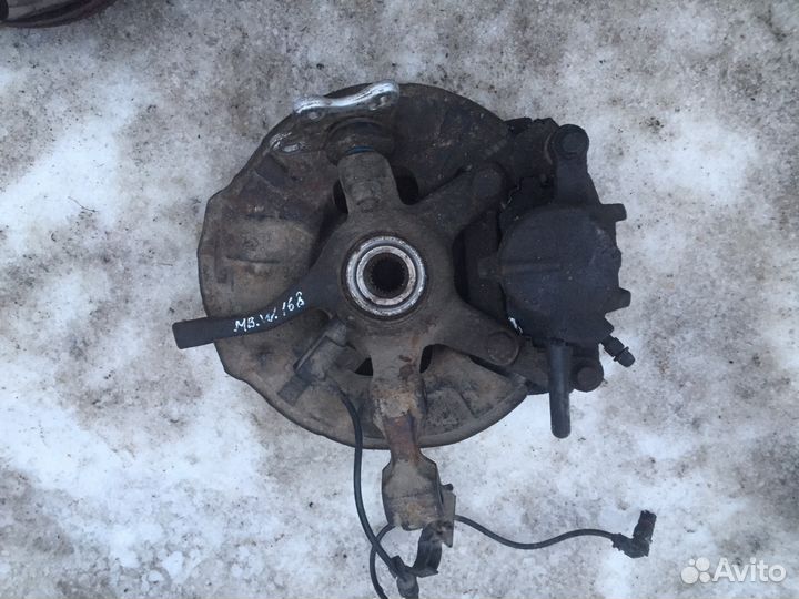 Левый Поворотный Кулак a140 Mercedes