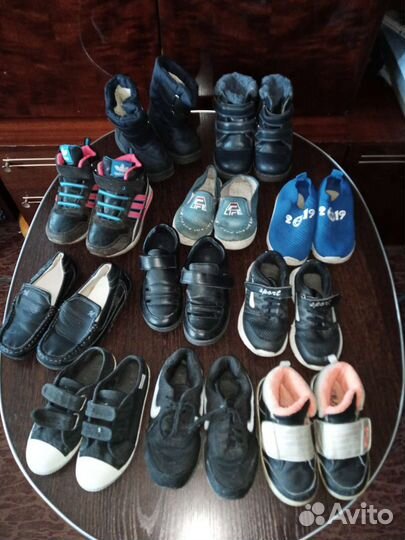 Обувь на мальчика разная