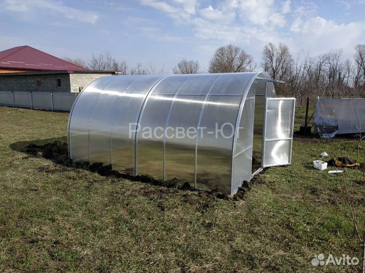 Теплица из поликарбоната