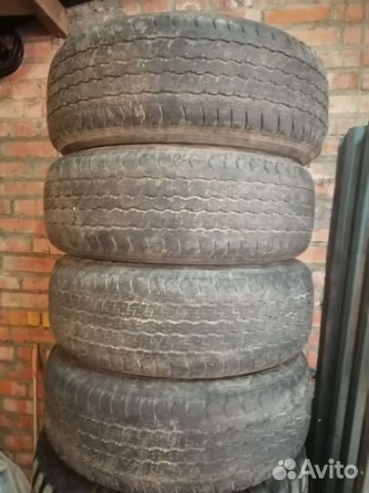 Bridgestone B280 265/65 R17